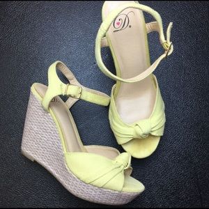 Yellow Wedges